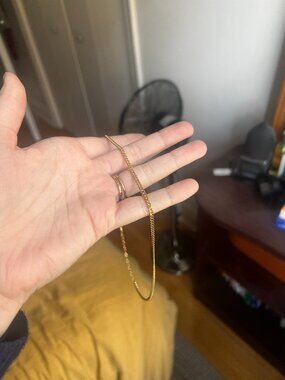Mejuri 14 Solid Gold Curb Chain (14-16 inches)